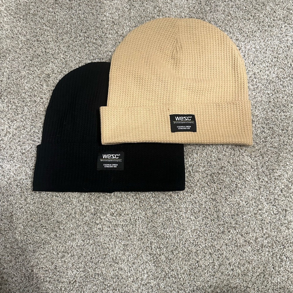 WESC Black and Tan Beanie Set